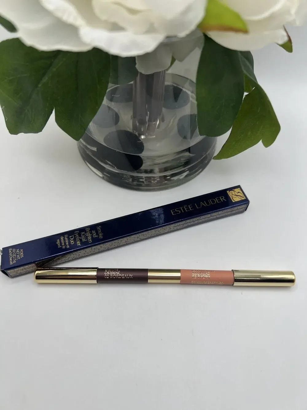 Estee Lauder Smoke And Brighten Kajal Eyeliner Duo 02 Bordeaux/Ivory .5g Each